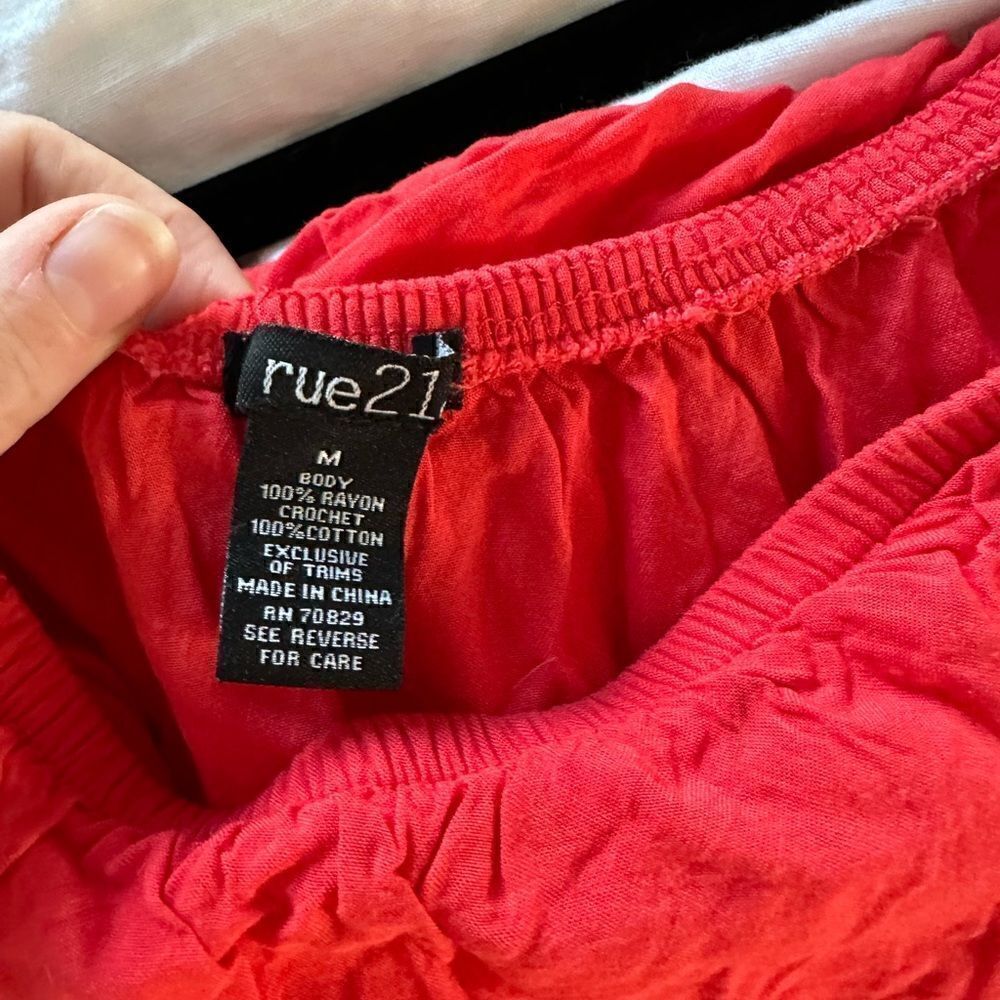 Rue 21 Top size M - Picture 4 of 4